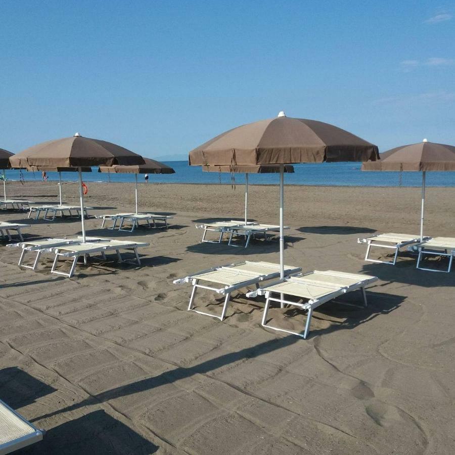 Camping Village Il Gineprino Marina Di Bibbona Exterior photo